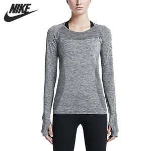 Nike dri-fit knit long sleeve t-shirt